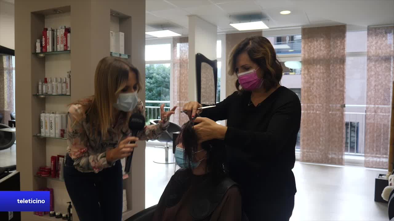 Appuntamento in salone - Il nuovo look di Martina